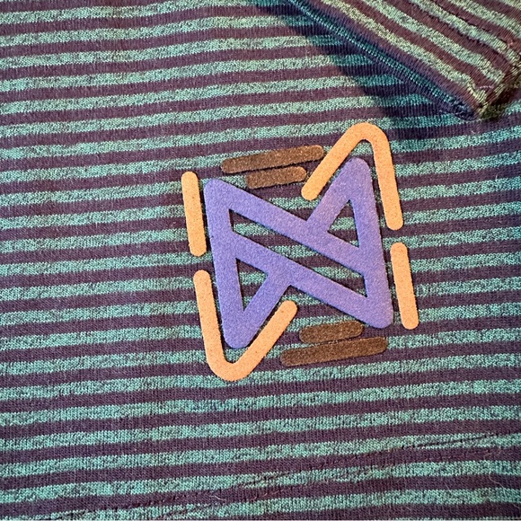 NWT Boys Striped Long Sleeve Top 8yrs - Picture 2 of 4